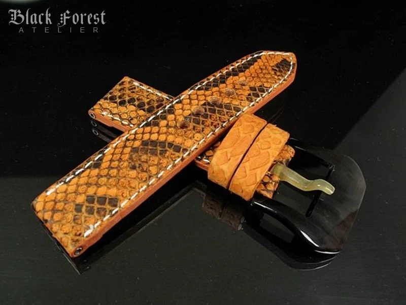 Handgefertigtes Uhrenarmband 24mm/24mm aus echtem Pythonleder in Naturfarbe PY08